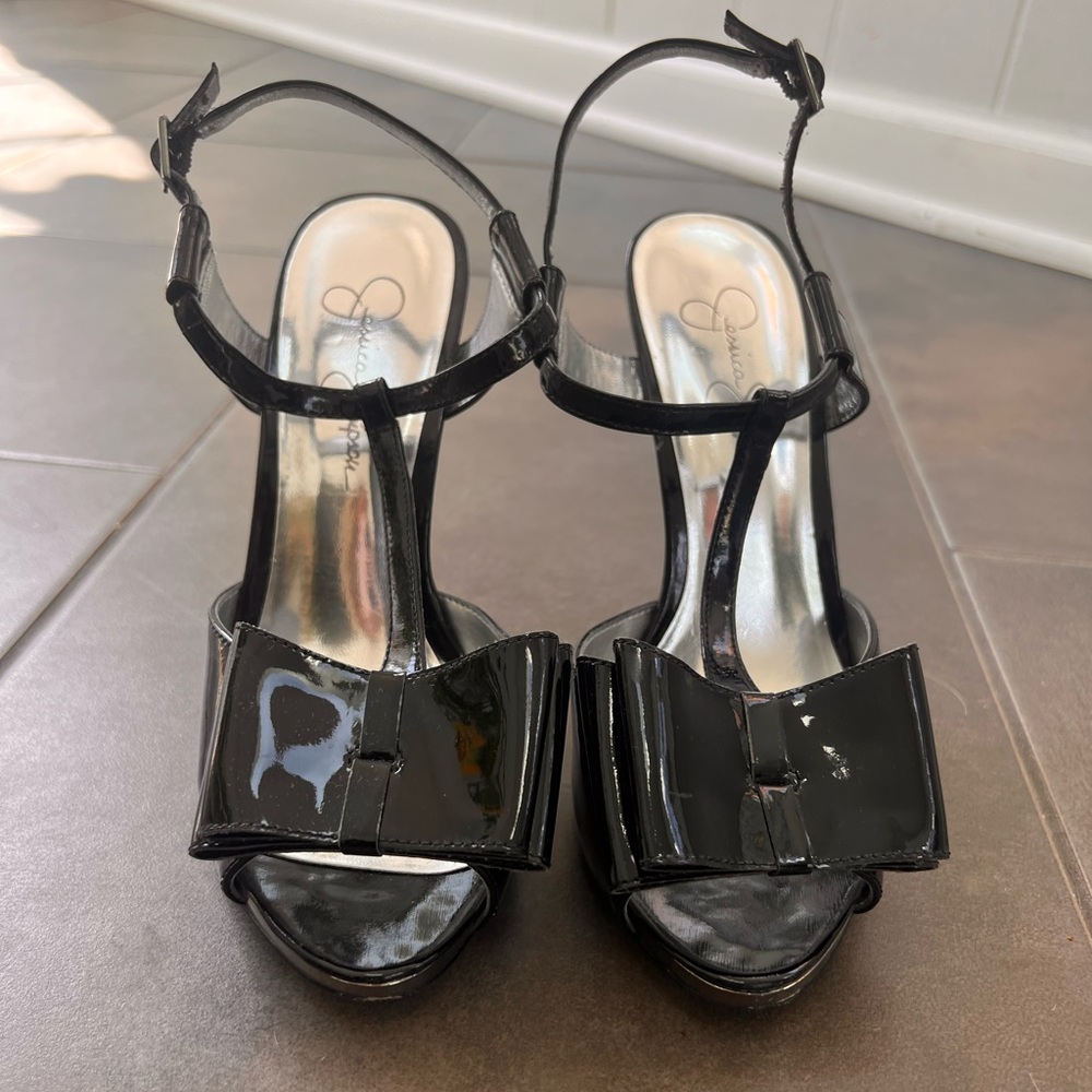 Jessica Simpson 7.5 size Elegant Black Women's Heels with Bow Accent